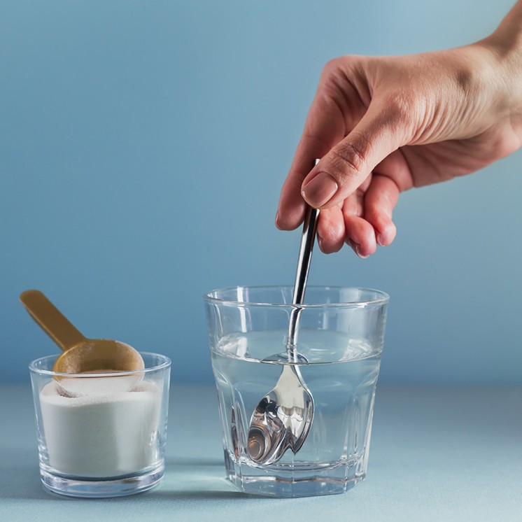 Pure marine collagen with natural vitamin C and lemon flavour